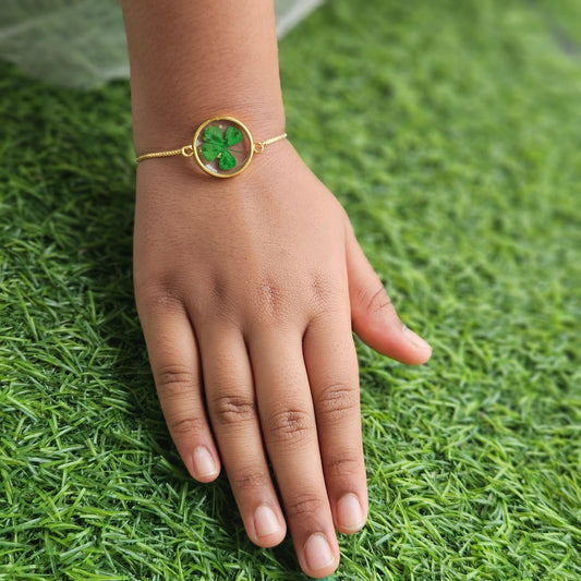 Clover Bracelet | Real Flower Jewellery | Elnorah Jewellery | Clover Leaf