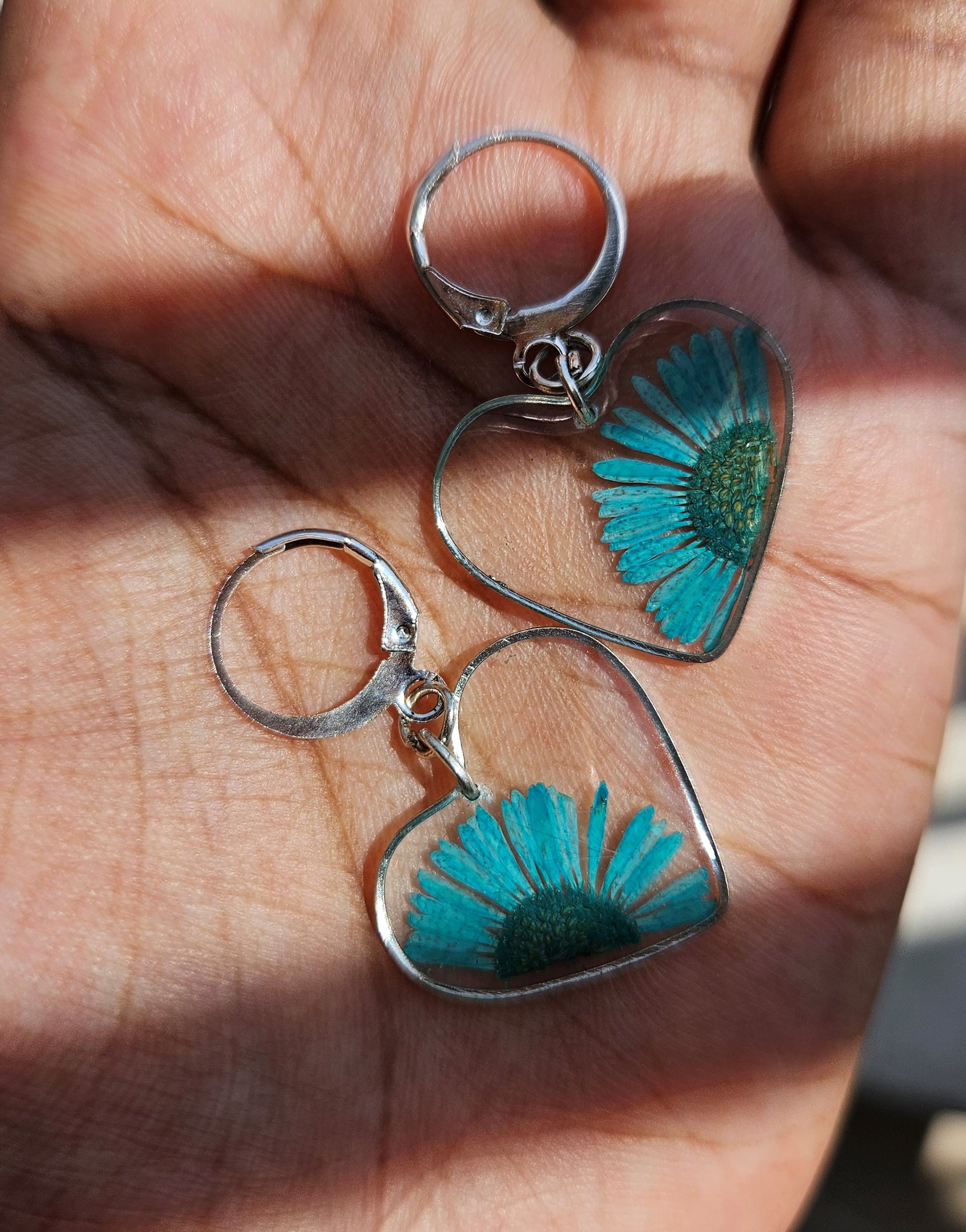Blue Daisy Earrings | Real Flower Jewellery | Elnorah Jewellery