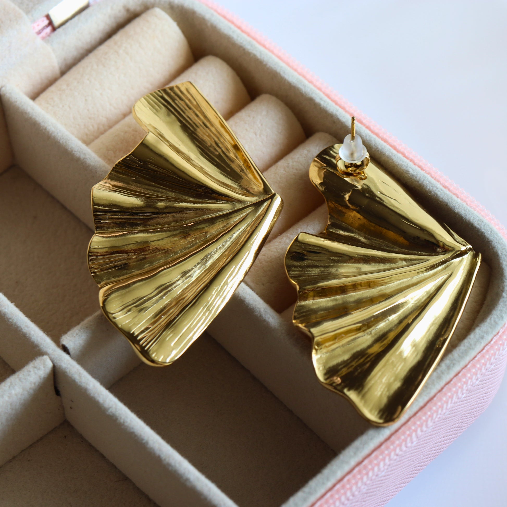 Glided seashell earrings | Waterproof stainless steel earrings for women | Shell earrings