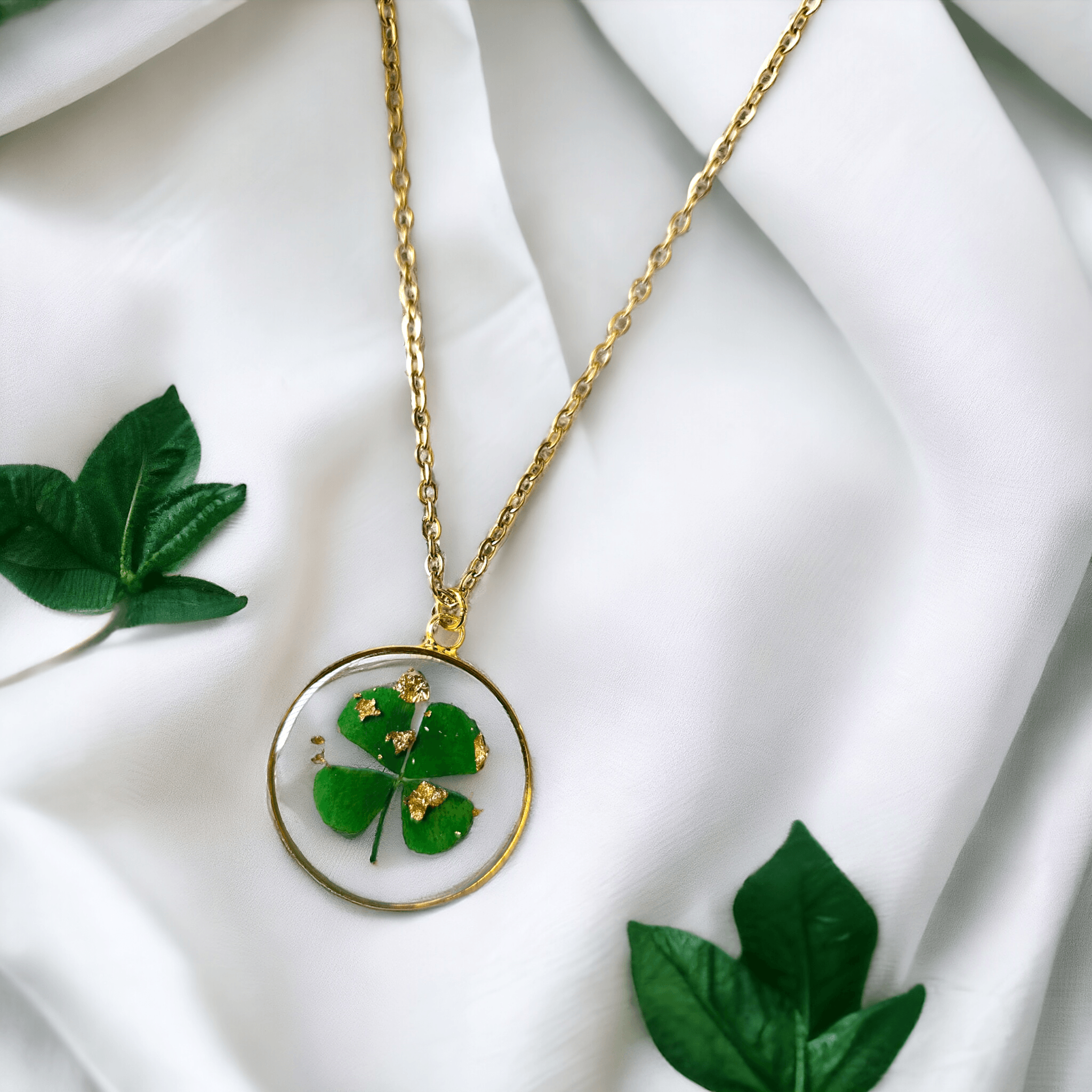 Lucky Clover Necklace – Four Leaf Real Floral Pendant – Elnorah