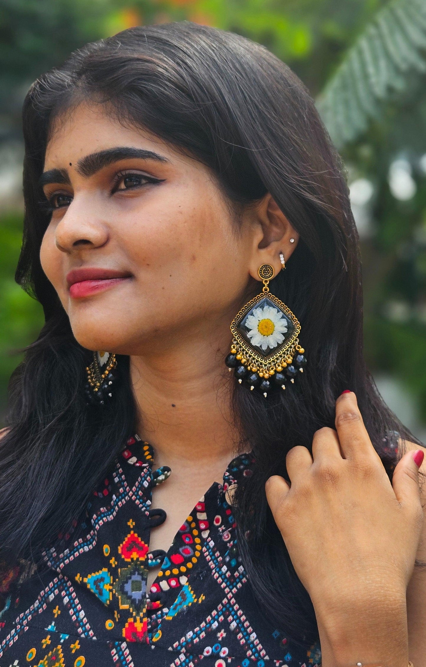 Midnight Daisy Jhumka | Real flower Jewellery | Floral Jhumka