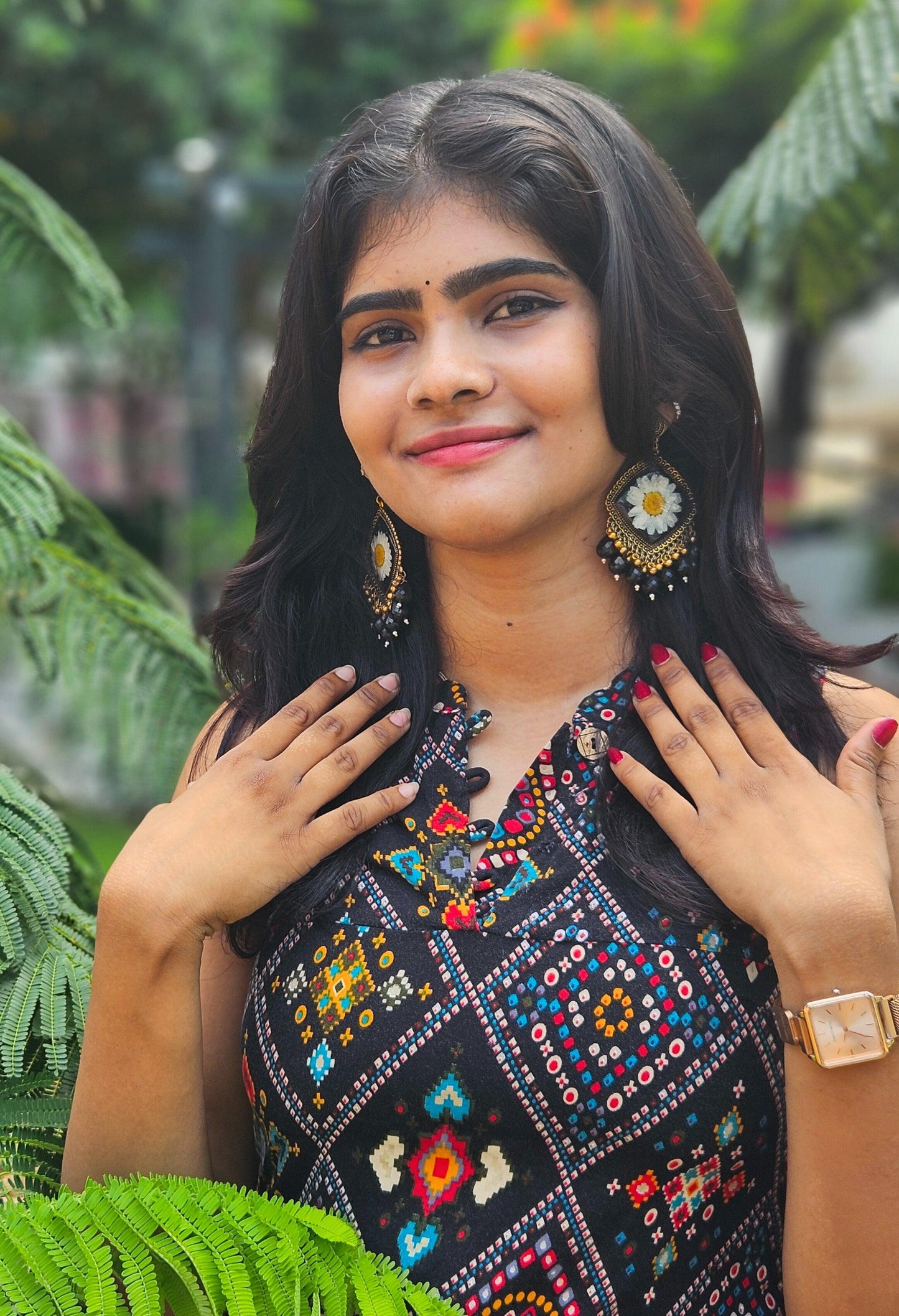 Midnight Daisy Jhumka | Real flower Jewellery | Floral Jhumka