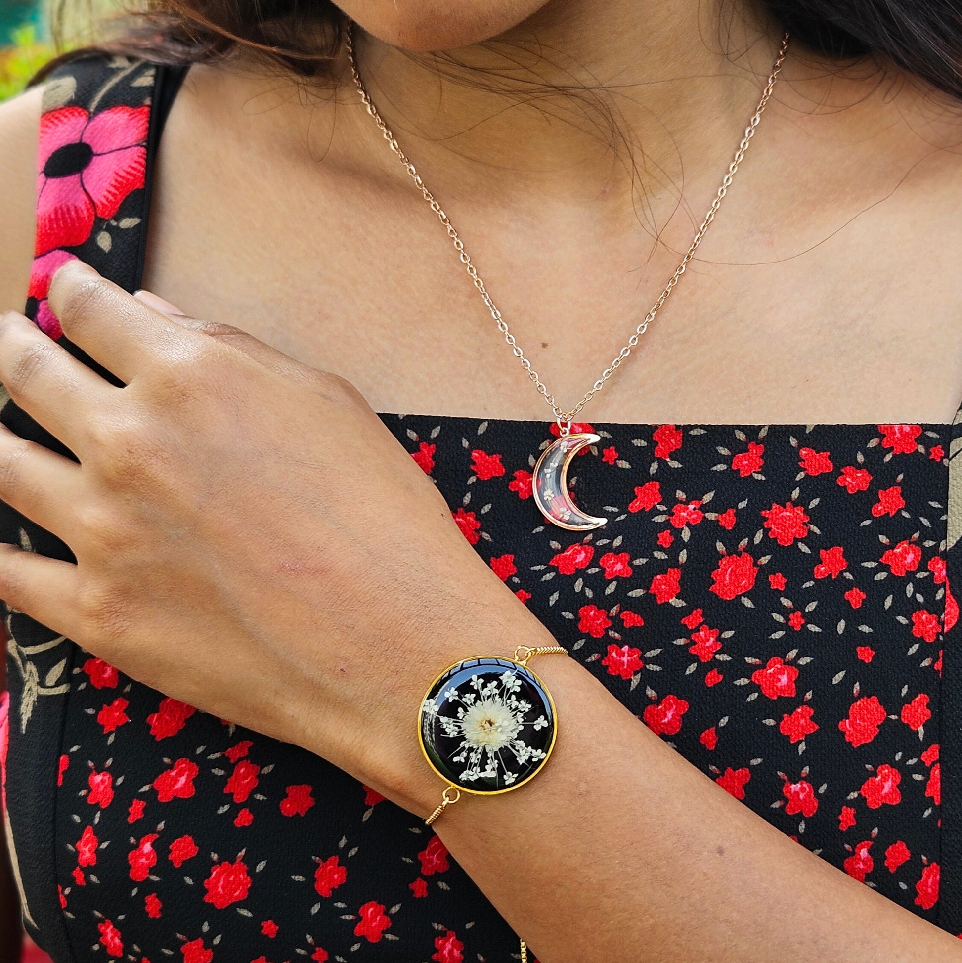 Mystique Petal Fusion Bracelet | Real Flower Jewellery | Elnorah Jewellery