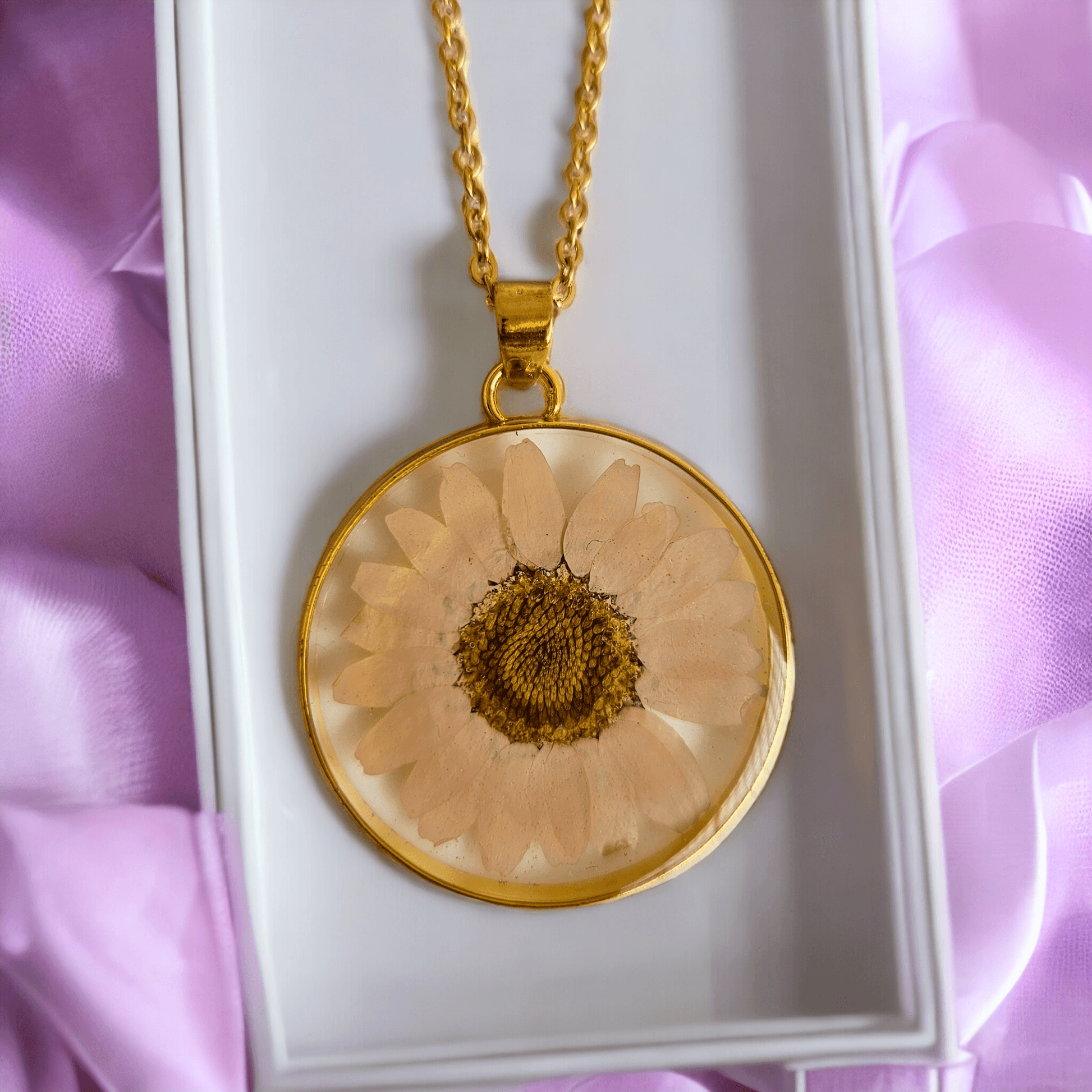Peach Daisy Necklace | Real Flower Jewellery