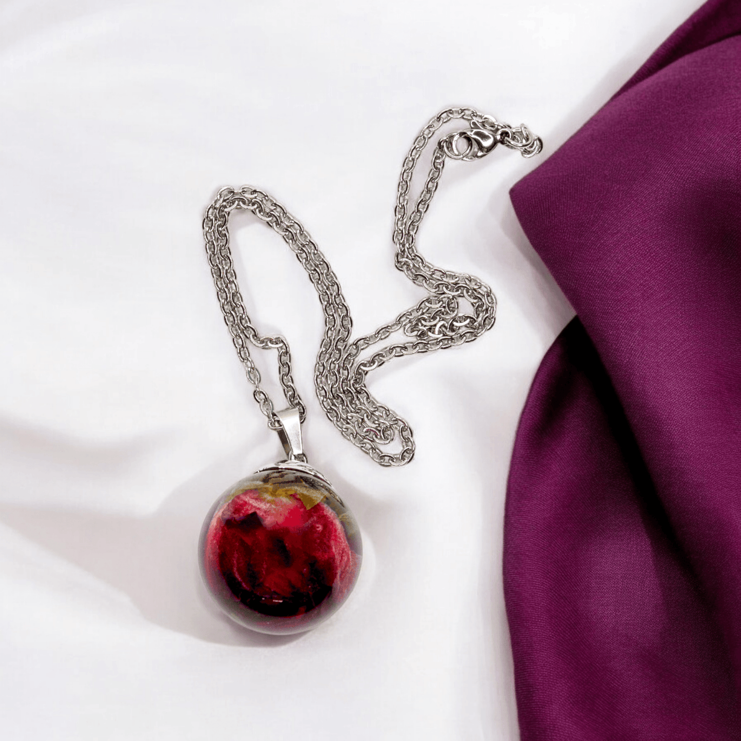 Elegant Red Rose Necklace