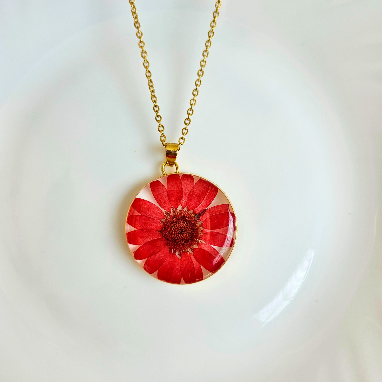 Red Daisy Necklace | Real Flower Jewellery
