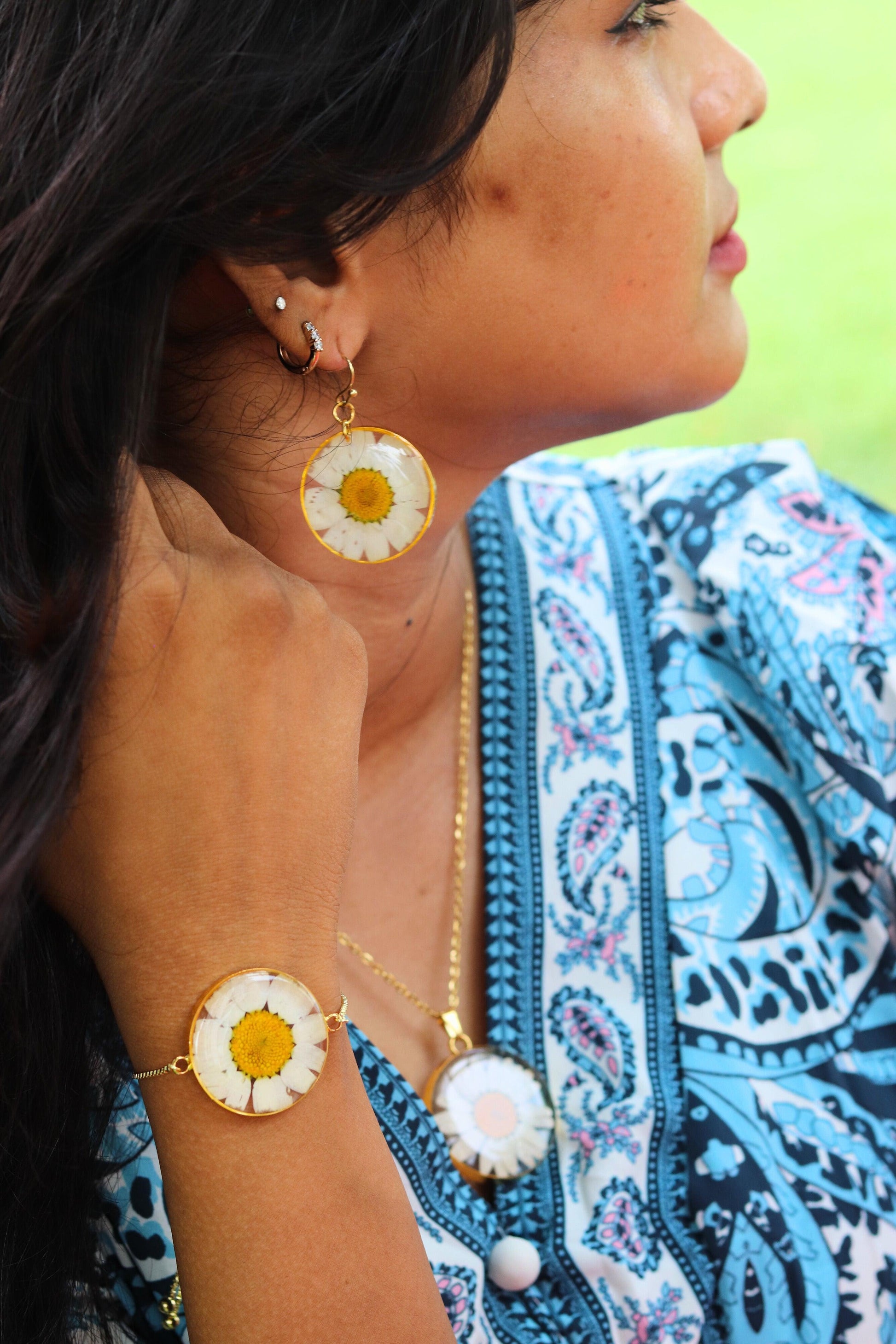 White Daisy Elegance Set | Real Flower Jewellery | Elnorah Jewellery