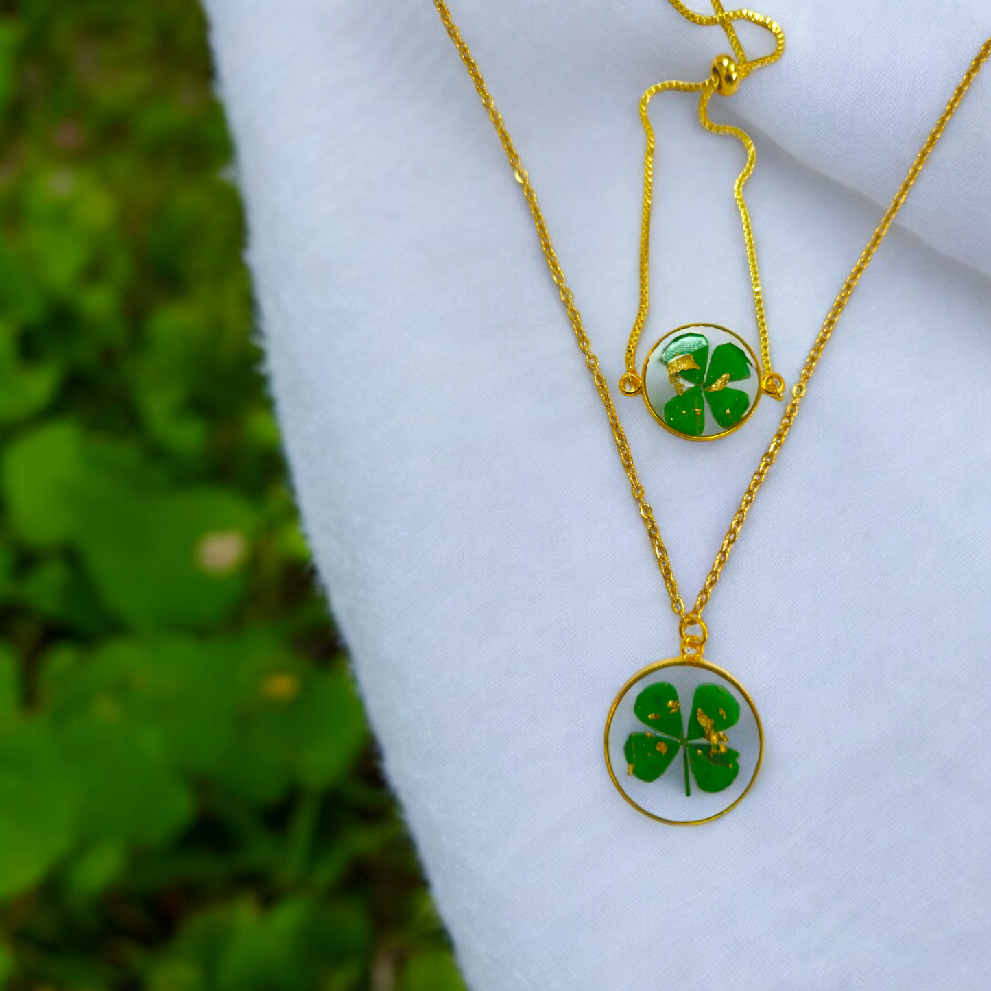 Lucky Clover Pendant | Real Flower Jewellery | Elnorah Jewellery | Botanical | Jewellery set for Women
