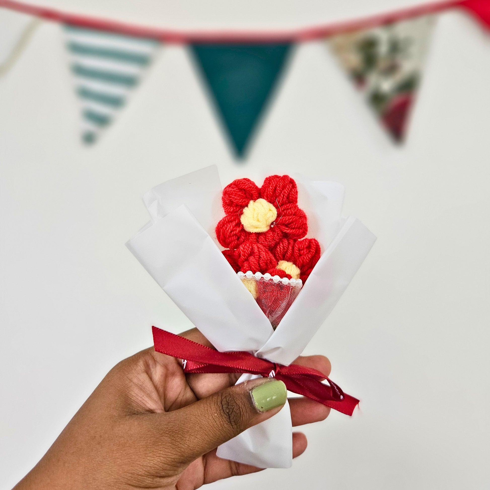 Crimson Charm Mini Daisy Bouquet | Red daisy mini bouquet | Valentines day gift | mini flower bouquet | Elnorah