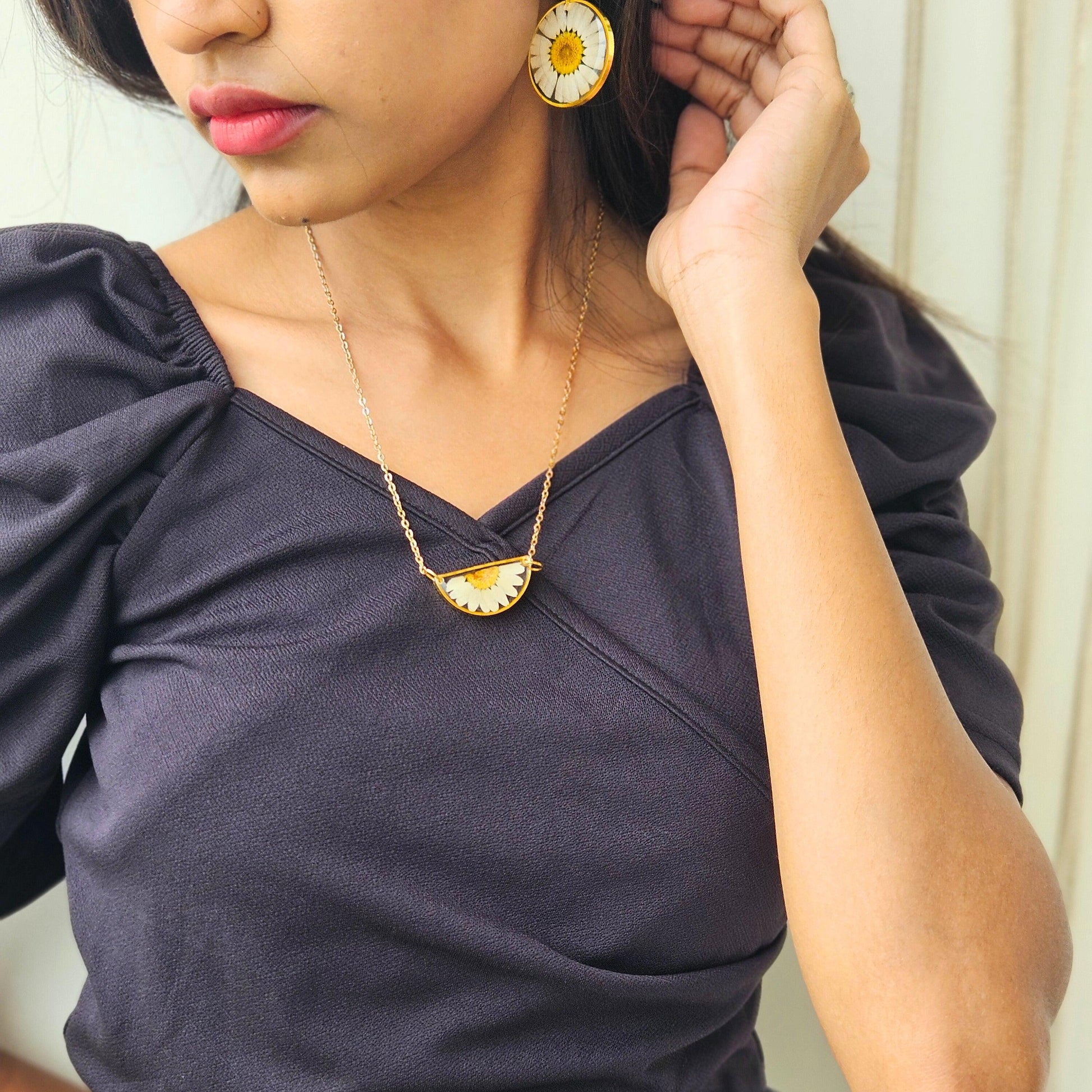 Daisy Crescent Necklace | Jewellery for Women | Floral Necklace for women | Gifts for women