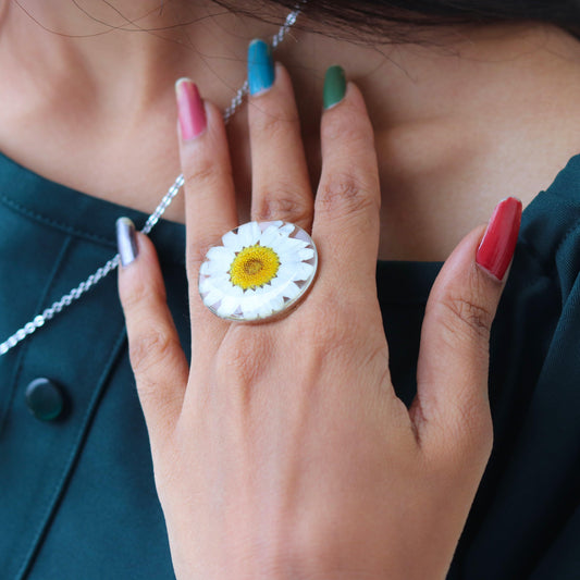 Daisy Ring | Gifts for Women | Ring | Real Flower Jewellery for Women | Elnorah