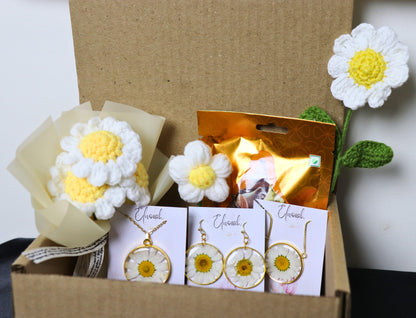 Eternal Daisy Bliss Gift Box | Valentines day | Valentines day gift hamper | White daisy set