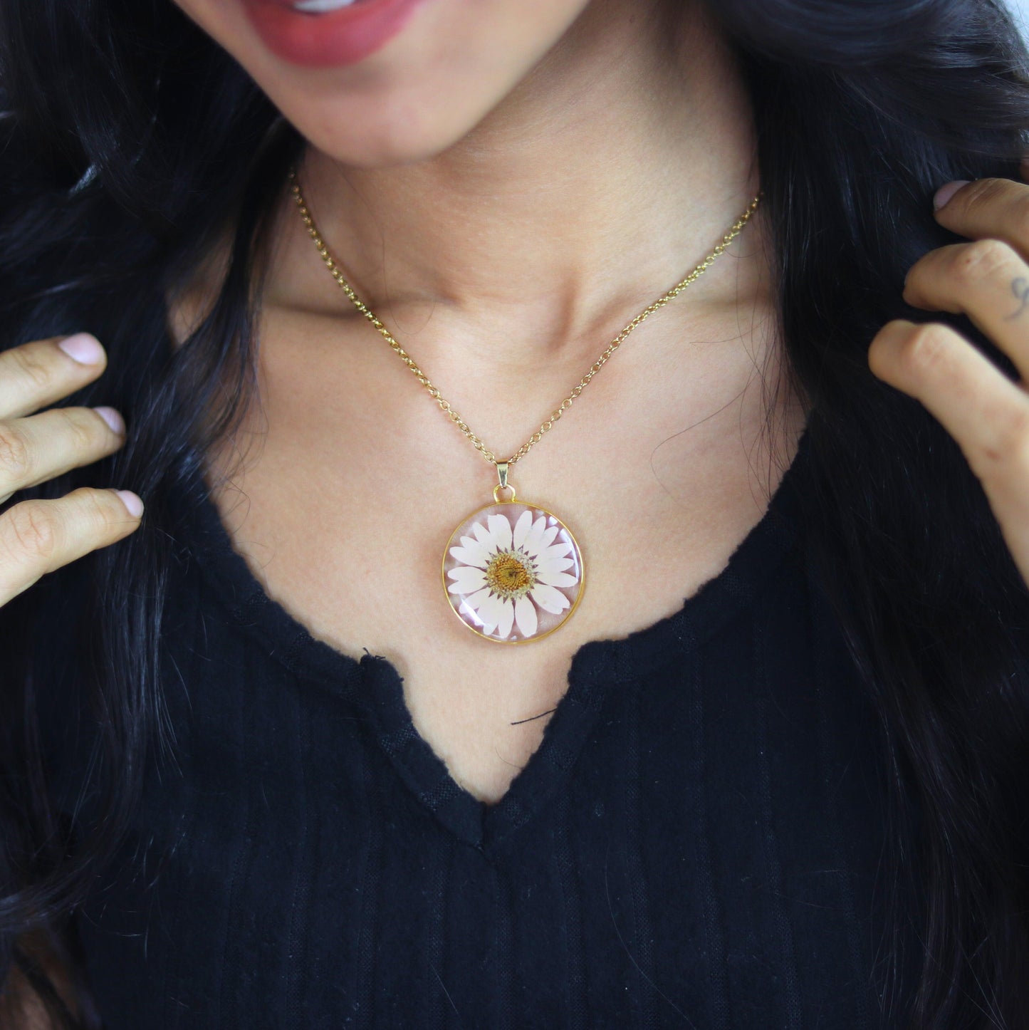 Peach Daisy Necklace | Real Flower Jewellery