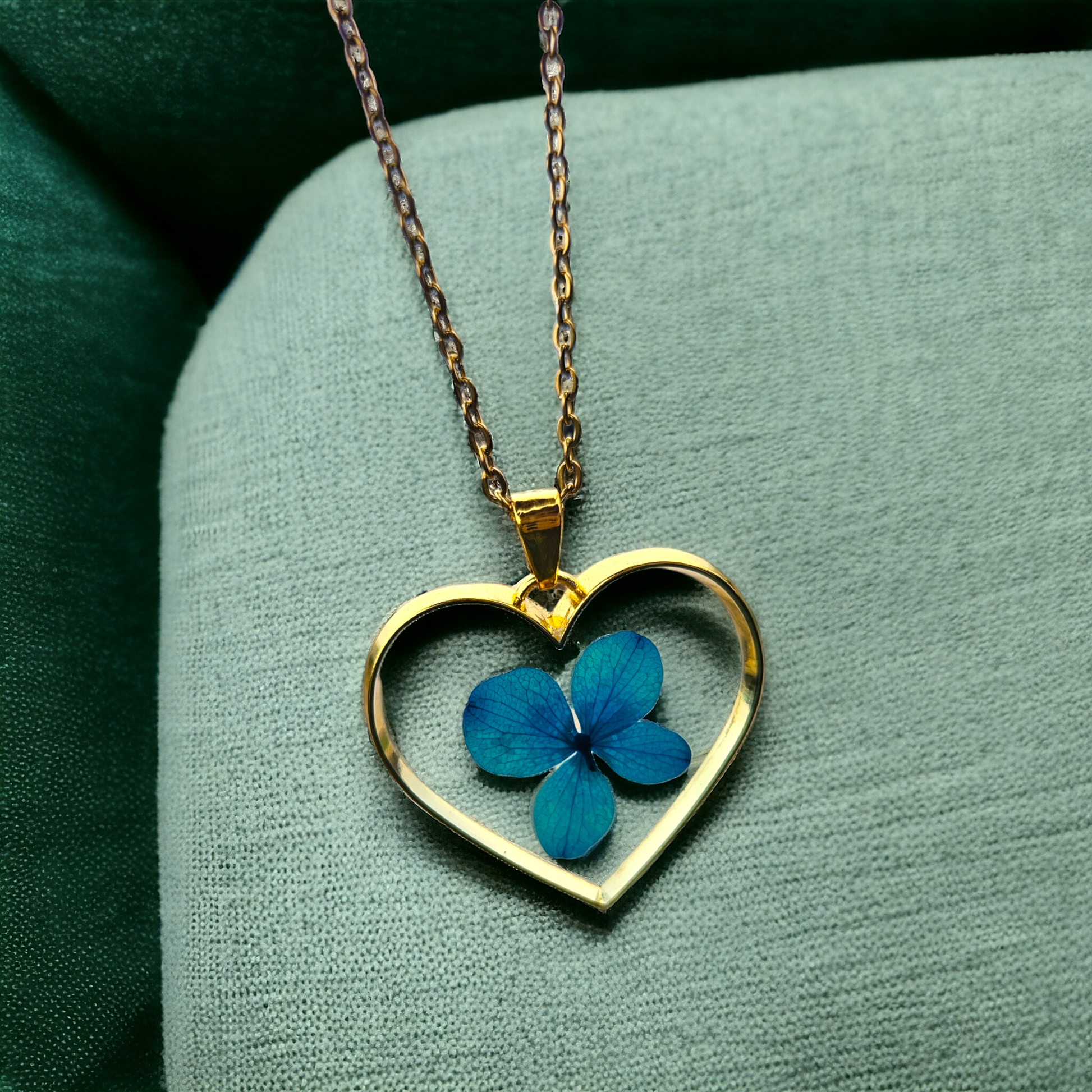 Heartfelt Hydrangea Necklace | Real Flower Jewellery | Elnorah