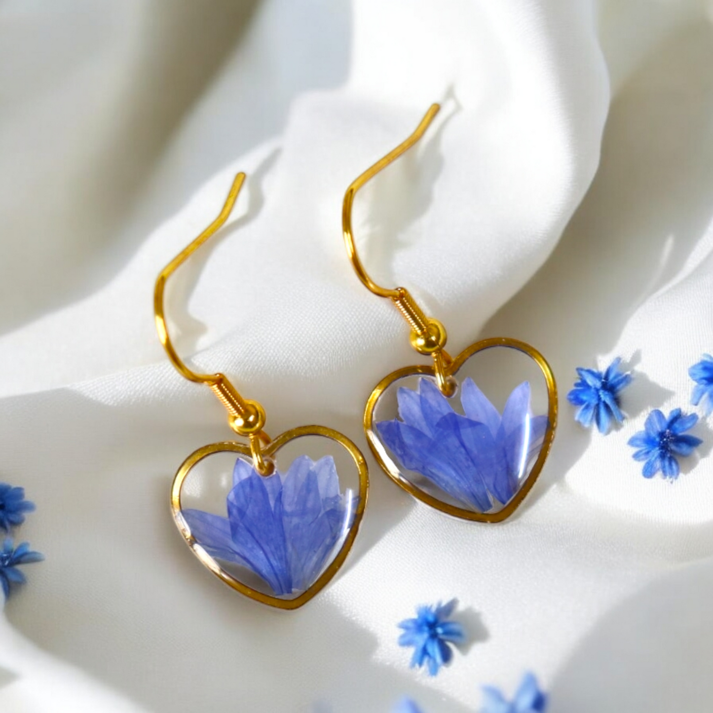 Love Blossom Blue Cornflower Heart Earrings | Minimalistic earrings | Valentines day gift | Gift for women | Real flower jewellery | Elnorah Jewellery