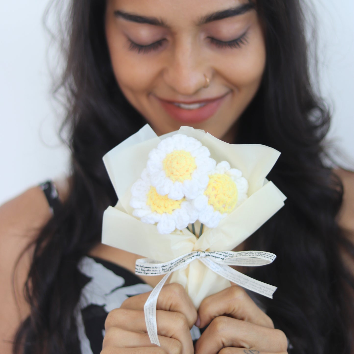 Pure Bliss Mini Daisy Bouquet | Crochet mini bouquet | Mini bouquet gift | Valentines day gift | Elnorah